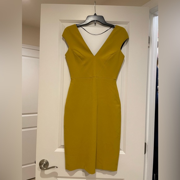 Zara V-Neck Yellow Dress - Picture 1 of 5